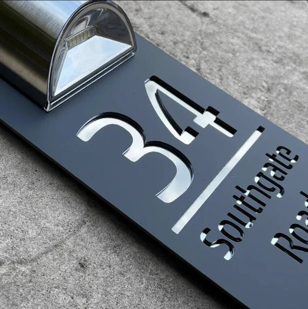 BrightSign™ | Deine persönliche Hausnummer