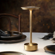 Auralis™ I Kabellose Tischlampe